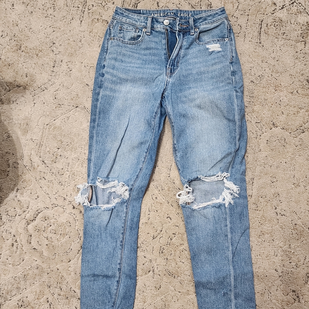 American Eagle Mom Jeans